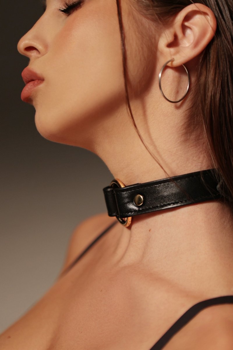 Black Choker with Ring