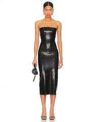 Trägerloses Kleid aus Latex