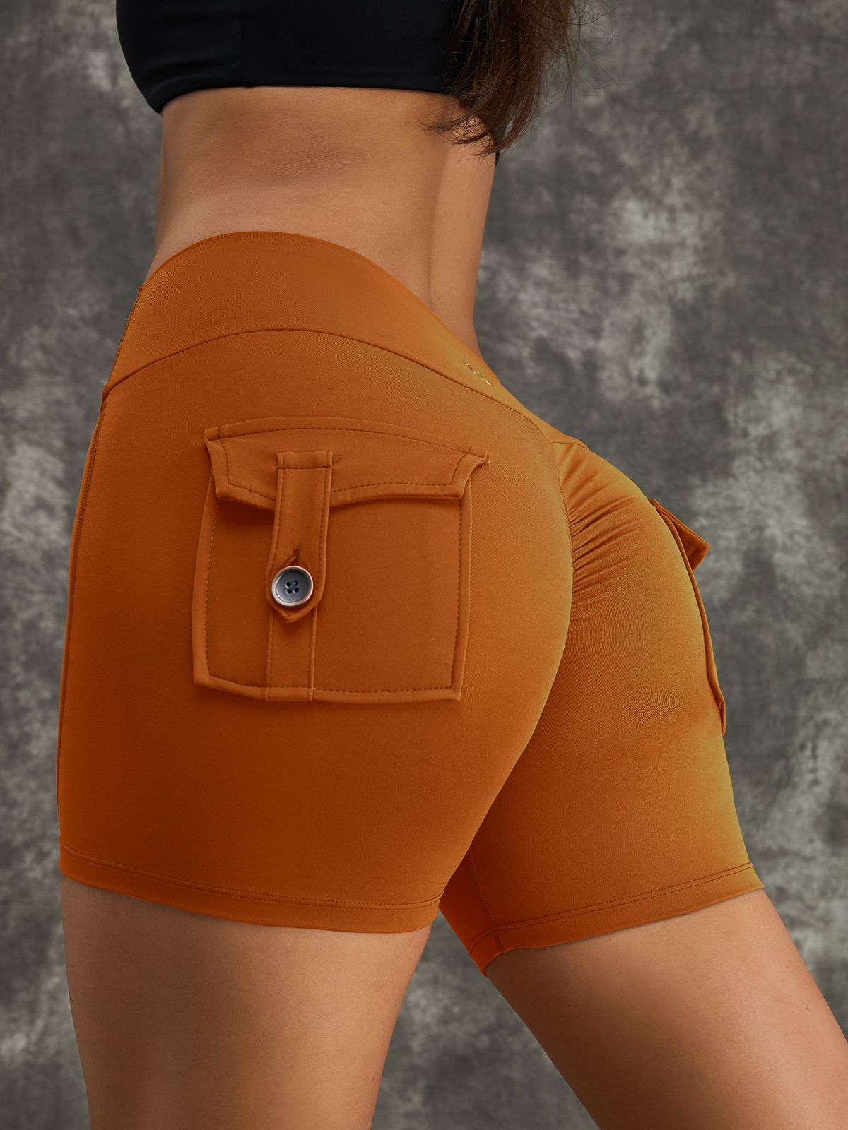 Scrunch Bum – Shorts mit hoher Taille und Tasche 